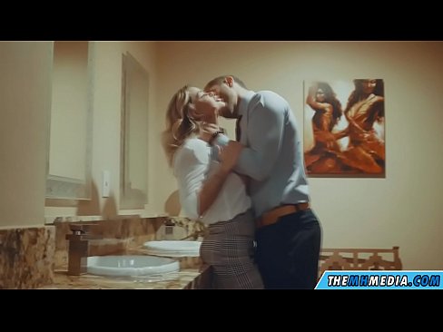 ❤️ Amikor egy bögyös szőke elcsábít egy nyilvános WC-ben ❤❌ Csak pornó at hu.sexarxiv.ru ❌️❤